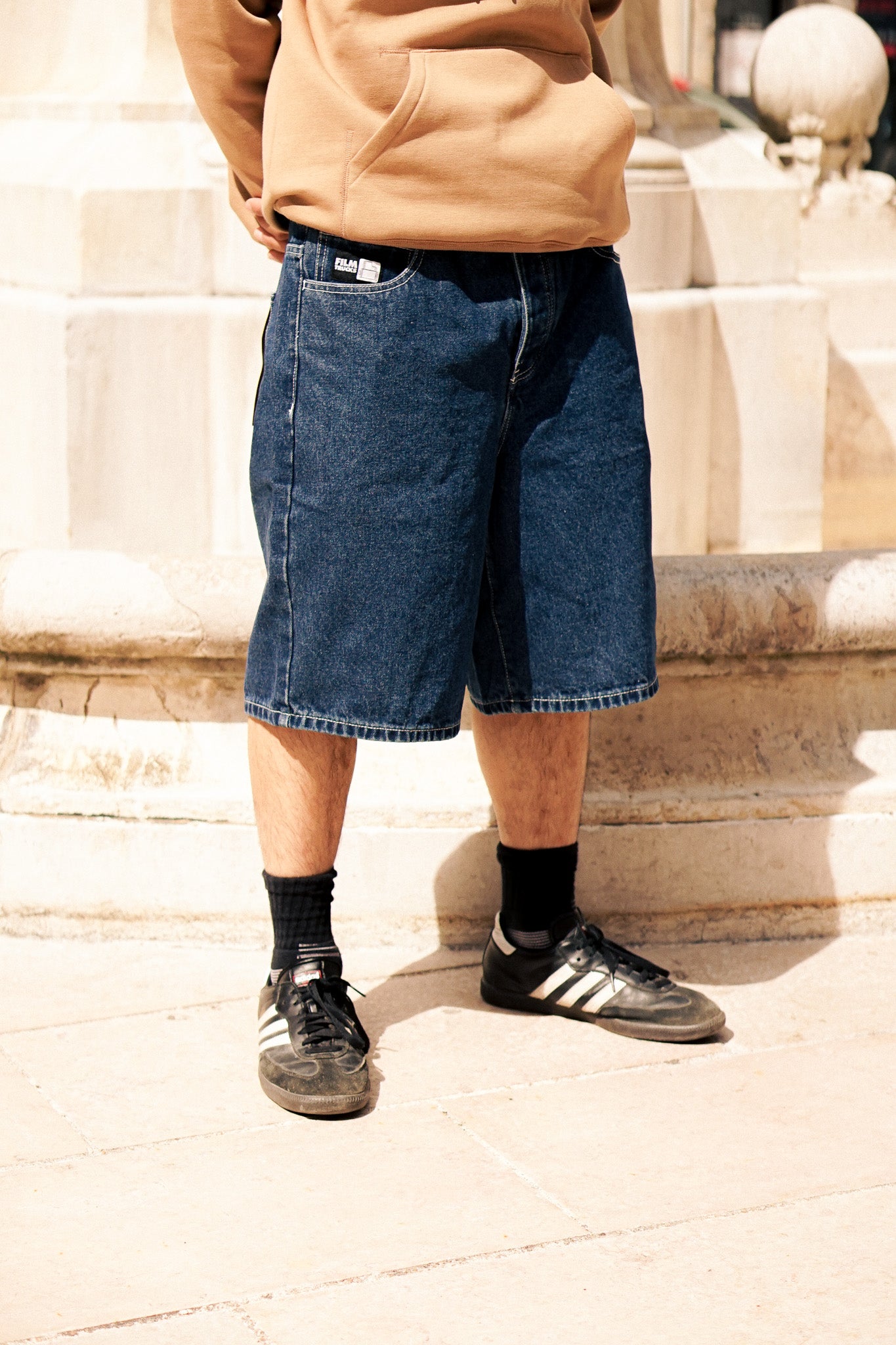 CLASSIC SHORT