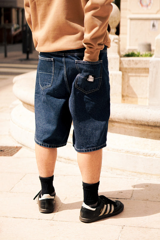 CLASSIC SHORT